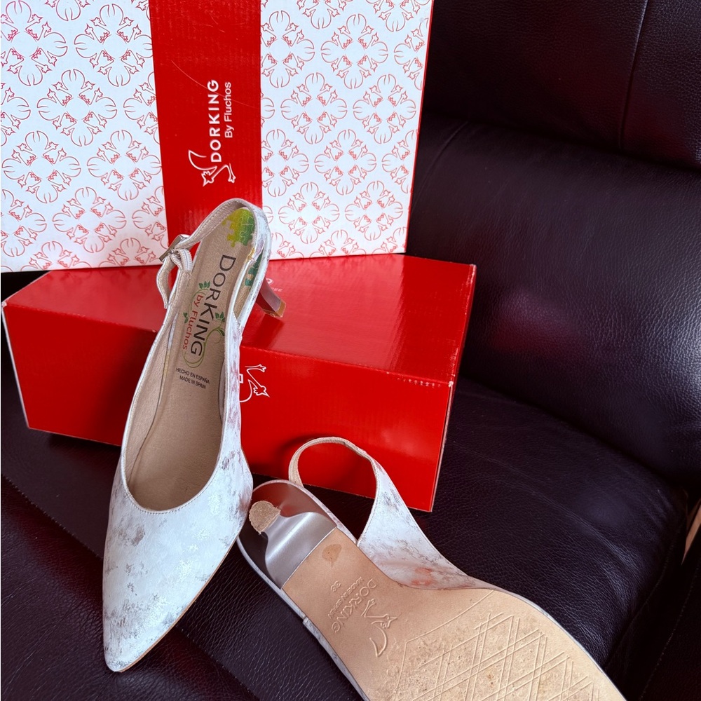 Dorking Women's Elegant Silver Heels - Picture 3 of 3
